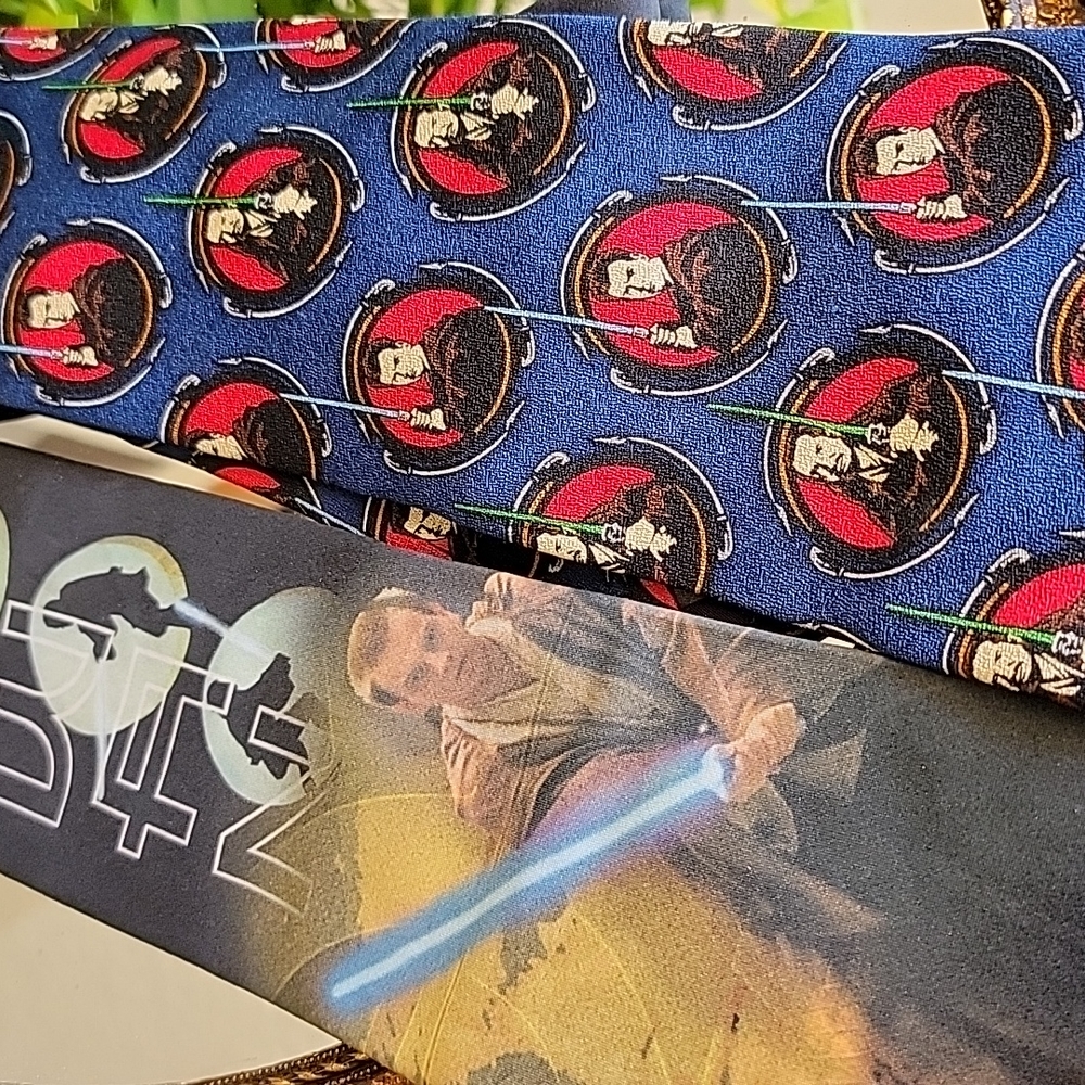 VINTAGE Star Wars Obi Wan Kanobi Neck Tie Star Wars Bundle Jedi Repeat Navy